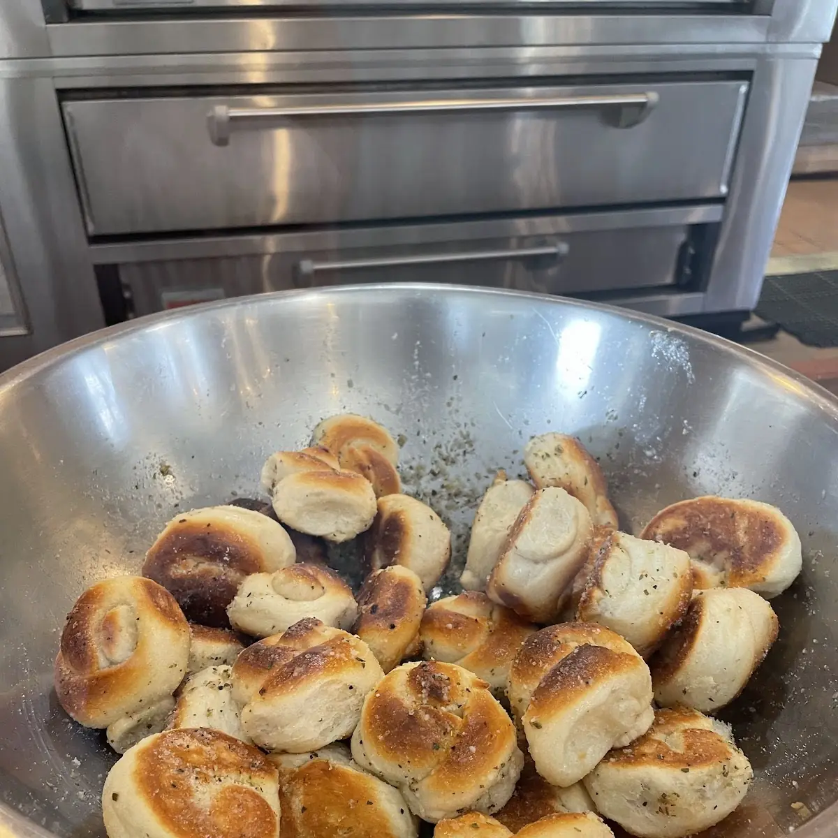 Garlic Knots 6 PC