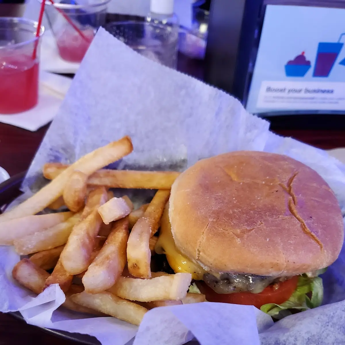 Cheeseburger Deluxe