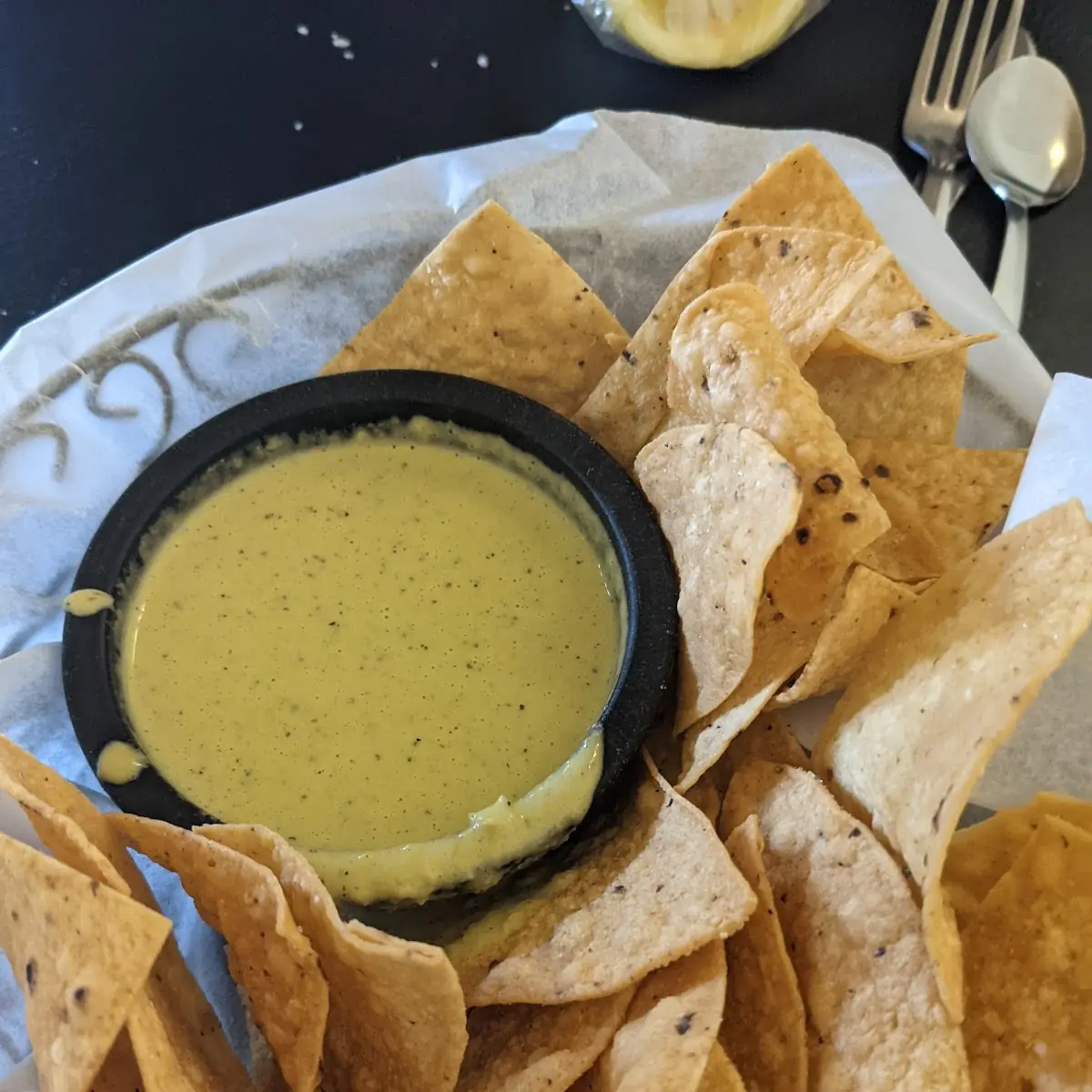 Verde Salsa and Chips and Salsa