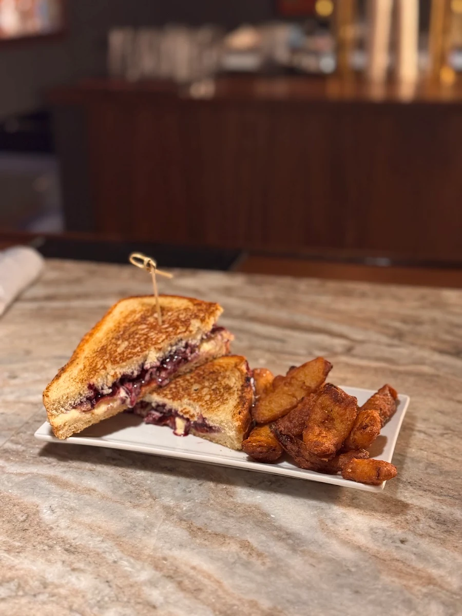 Brie & Berry Grilled Cheese