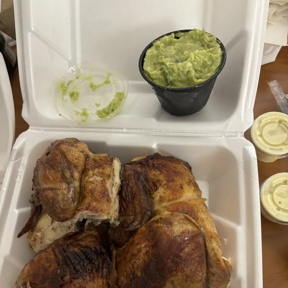 Whole Chicken with 2 Sides Pollo Entero Con 2 Complementos