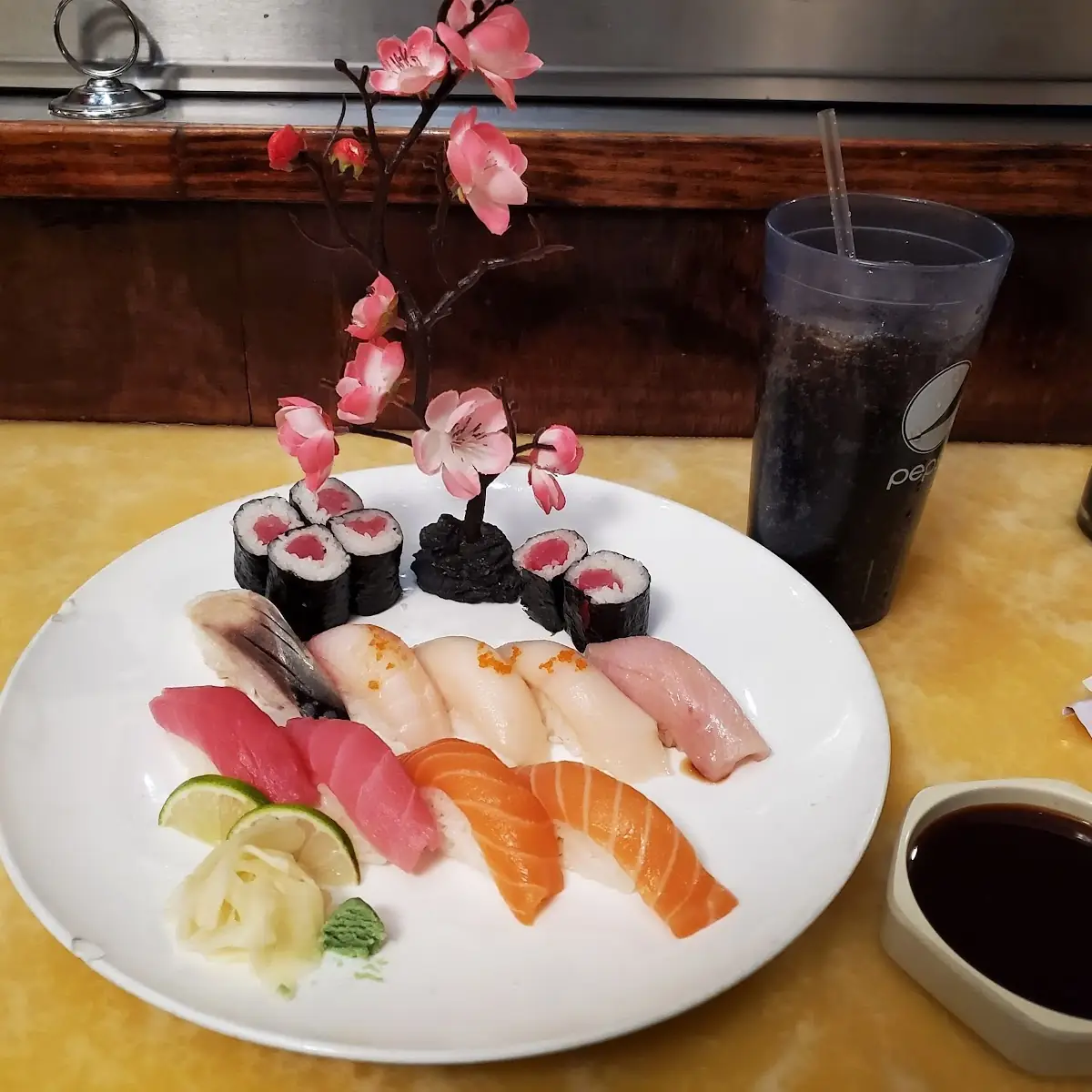 Sushi Deluxe