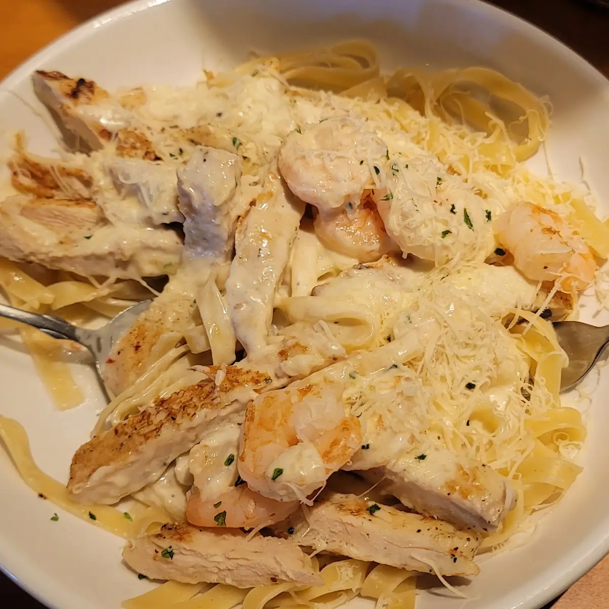 Grilled Chicken Alfredo with Shrimp