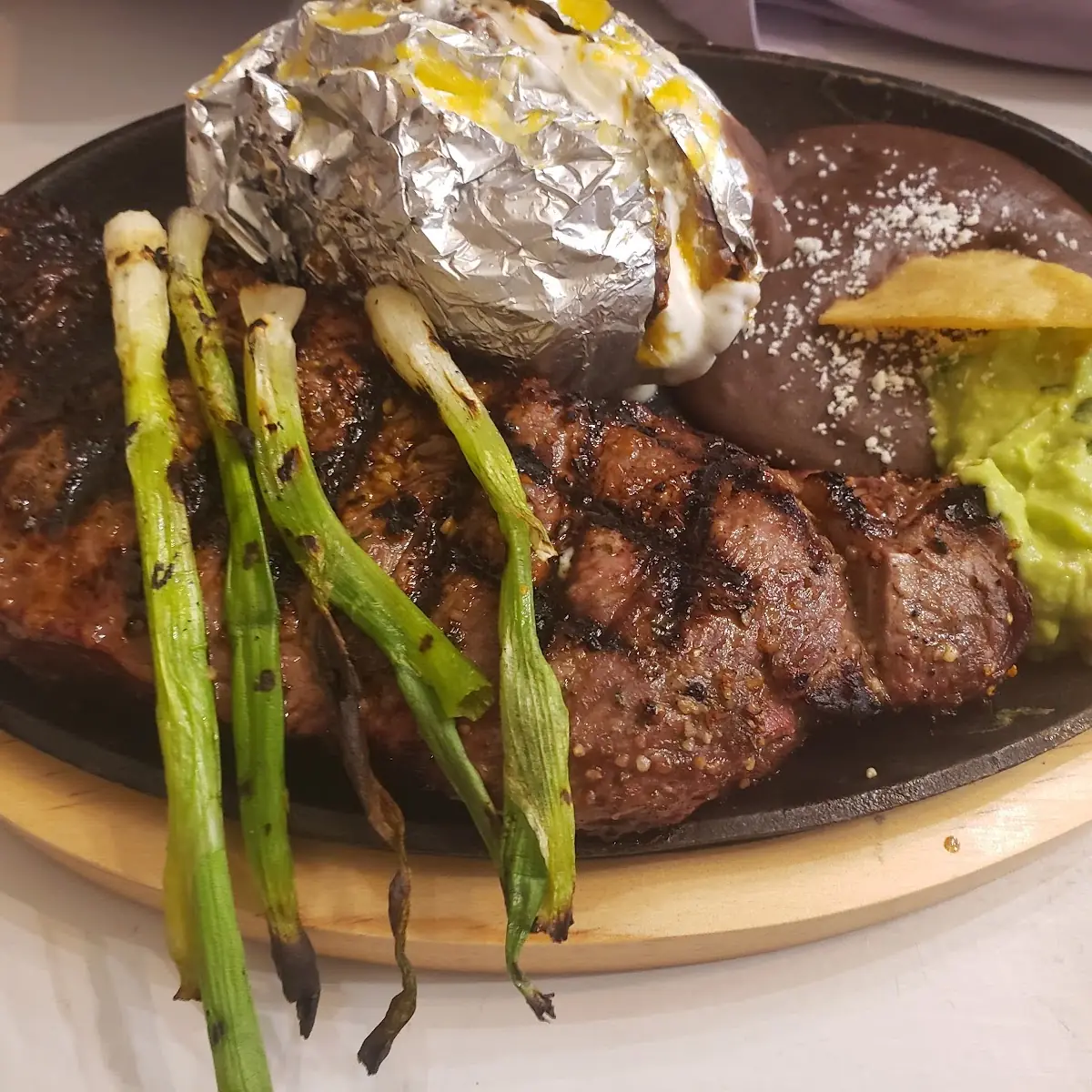 Rib Eye Con Mole
