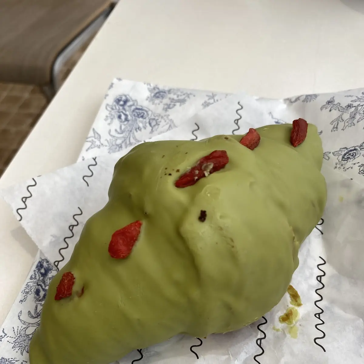 Matcha Croissant with Goji Berries, maman
