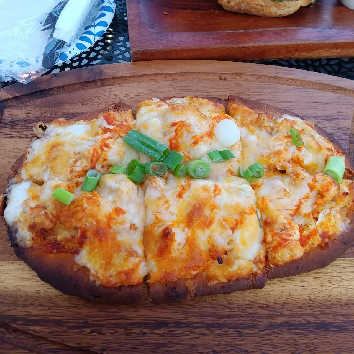 Buffalo Chicken Flatbread