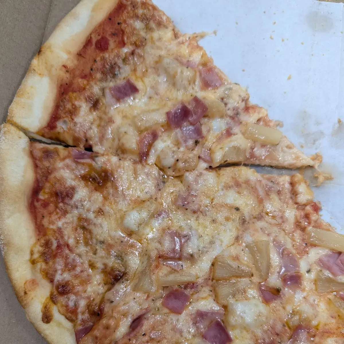 Hawaiian Pizza