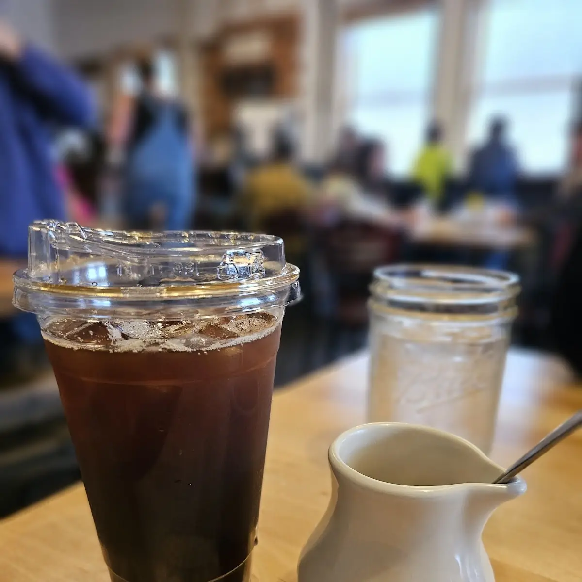 Iced Americano w Cream