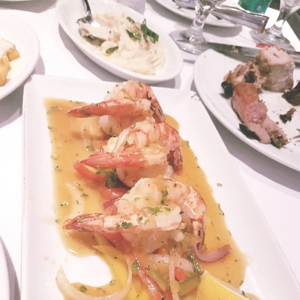 Camarones En Salsa De Parcha