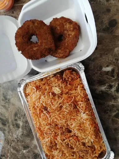 Beef Biryani and Chicken Donnut, Biryani & Co | Restaurant & rotisserie halal, pakistanais et indien à Montréal, Cartierville