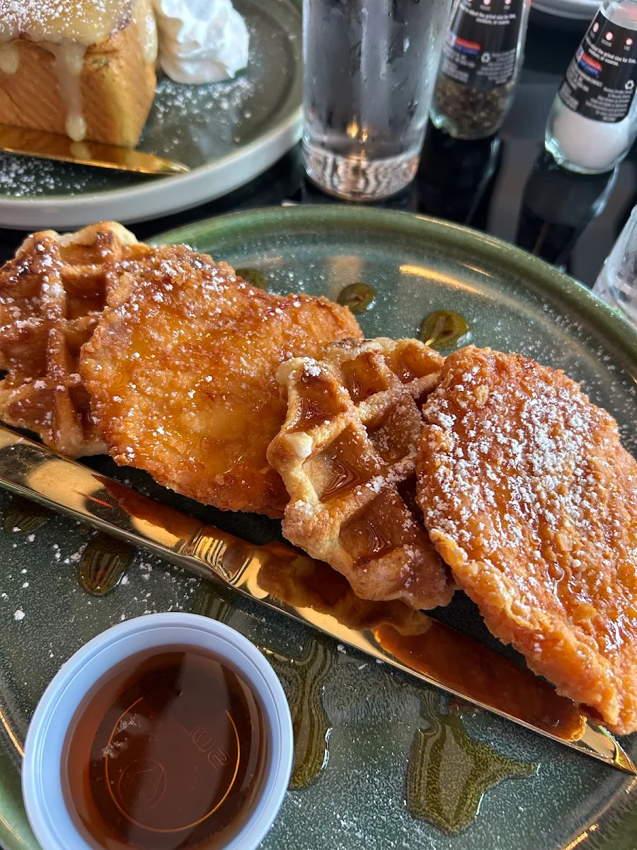 Chicken & Waffles