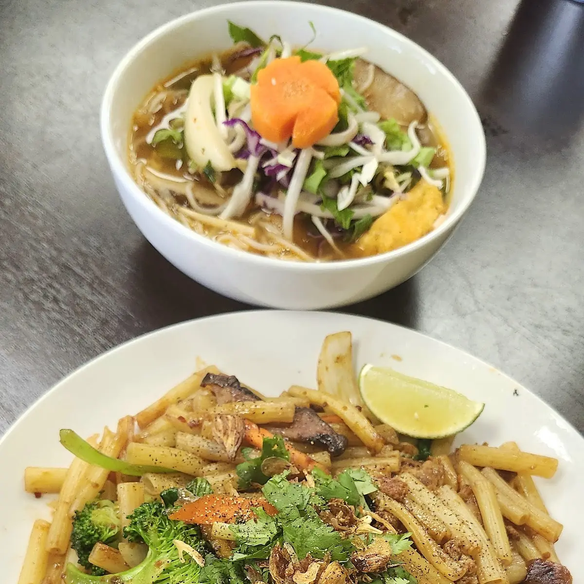 Nui Xào Bò Chay