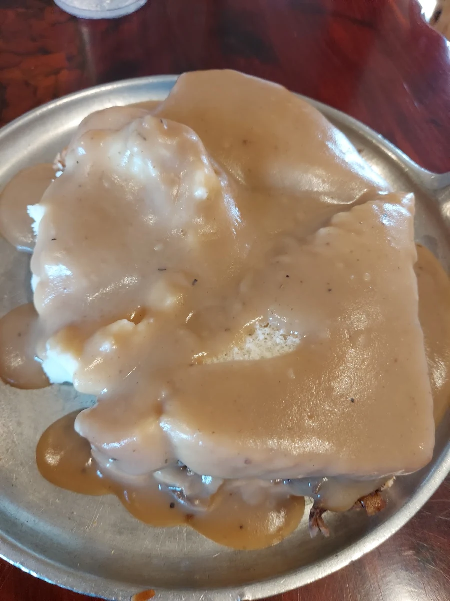 Hot Beef with Mashed Potatoes & Gravy