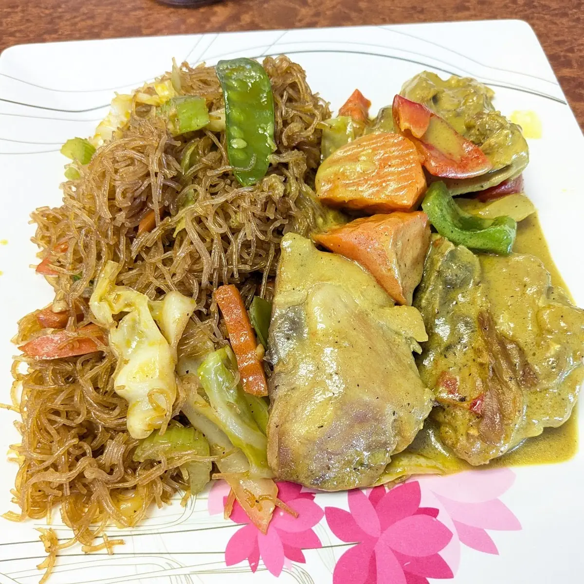 Pancit and Curry Chicken