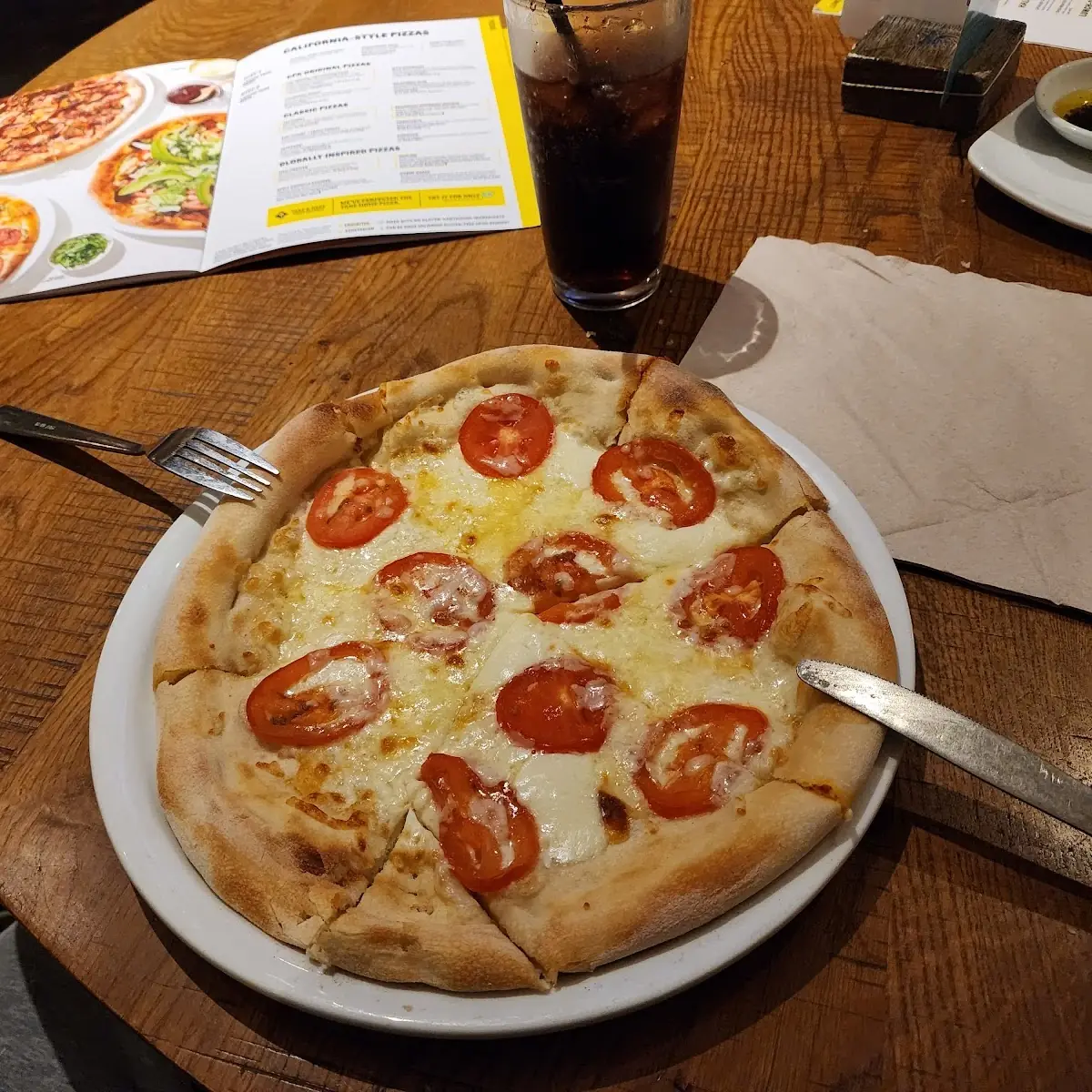 Five Cheese Fresh Tomato Pizza