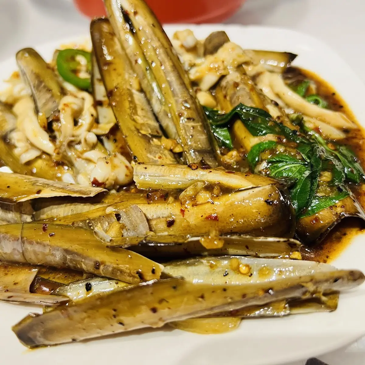 Razor Clam with Basil Leaves Sauce