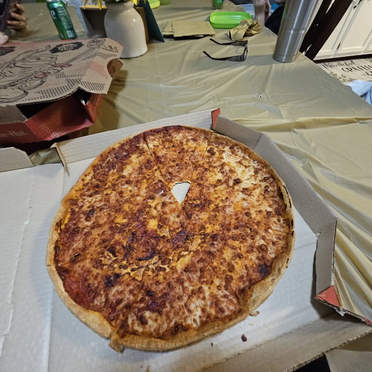 Suppose to Be Thin Crust Cheese Pizza