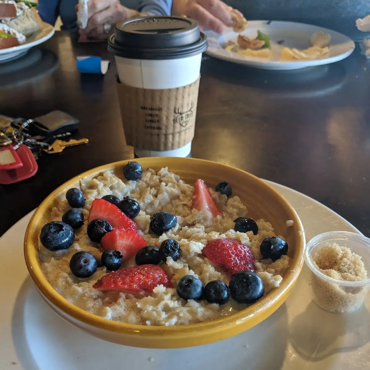 Oatmeal with Fresh Berries