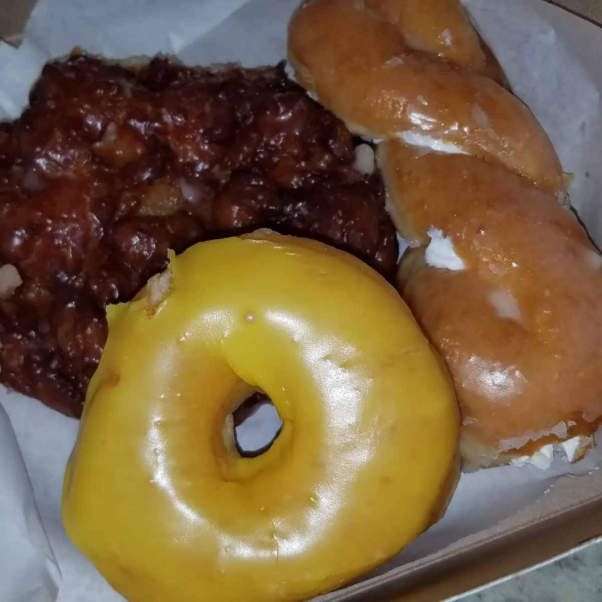 Fritter Twist with Vanilla Creme and Lemon Glazed