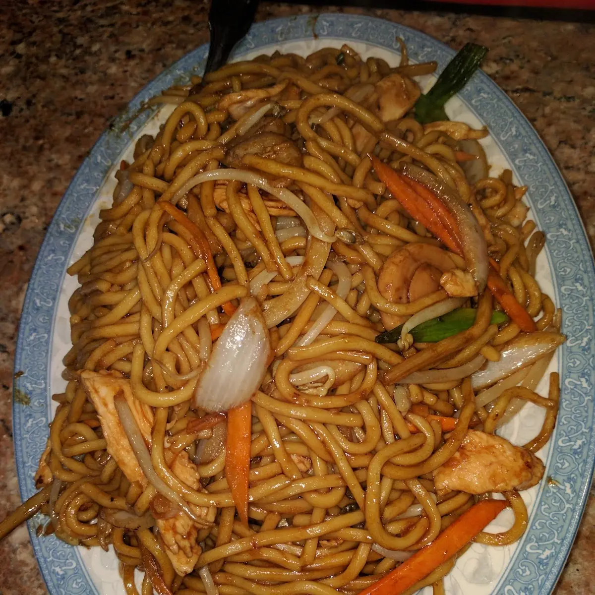 Chicken Lo Mein