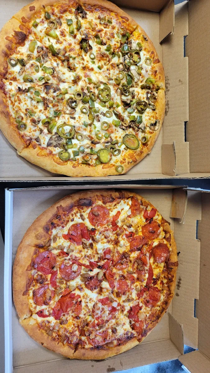 Veggie and Meat and Veggie Pizza, Lugano Pizza