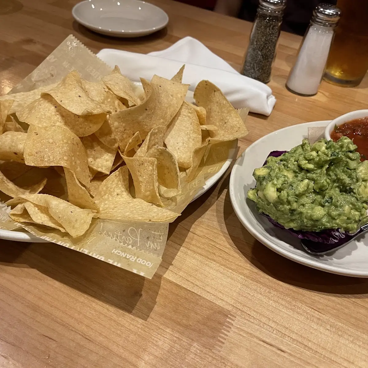 Fresh Guacamole Chips & Salsa