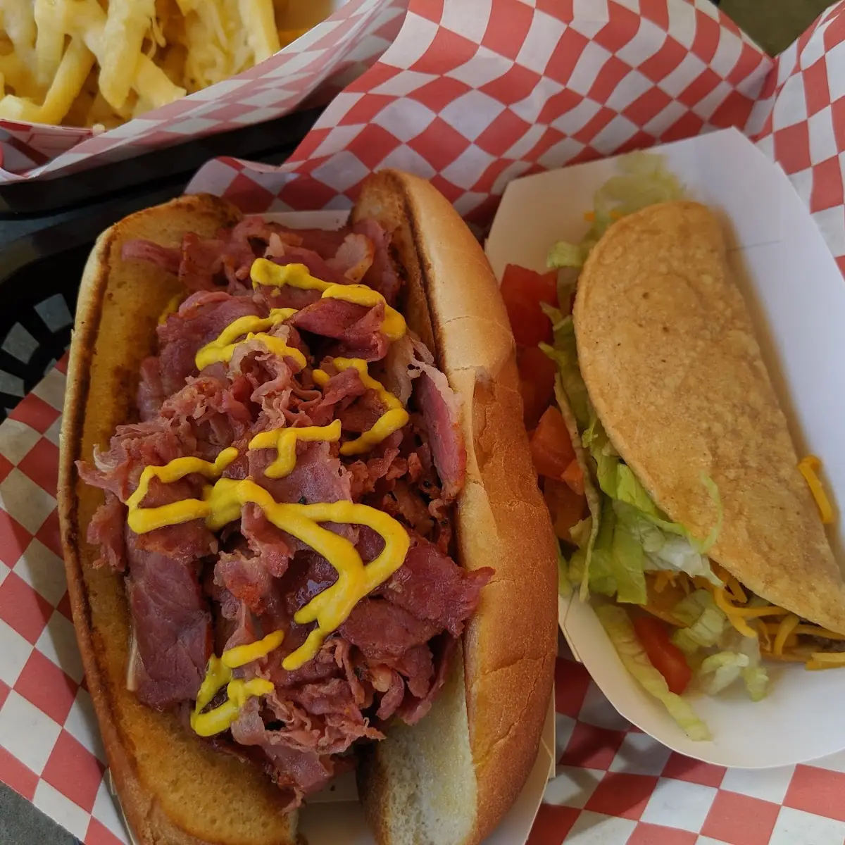 Pastrami Sandwich & Crunchy Taco
