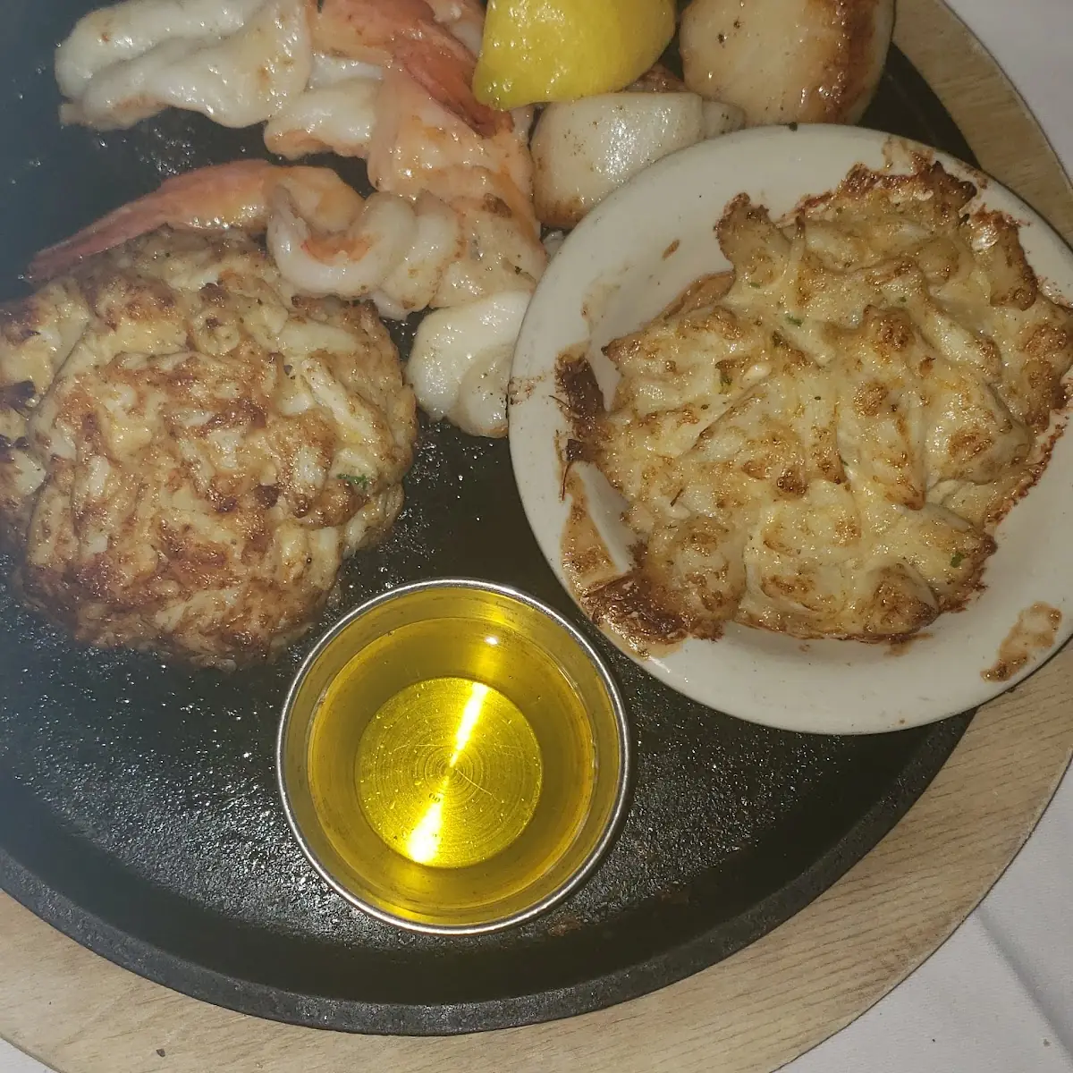 Dutch's Seafood Platter