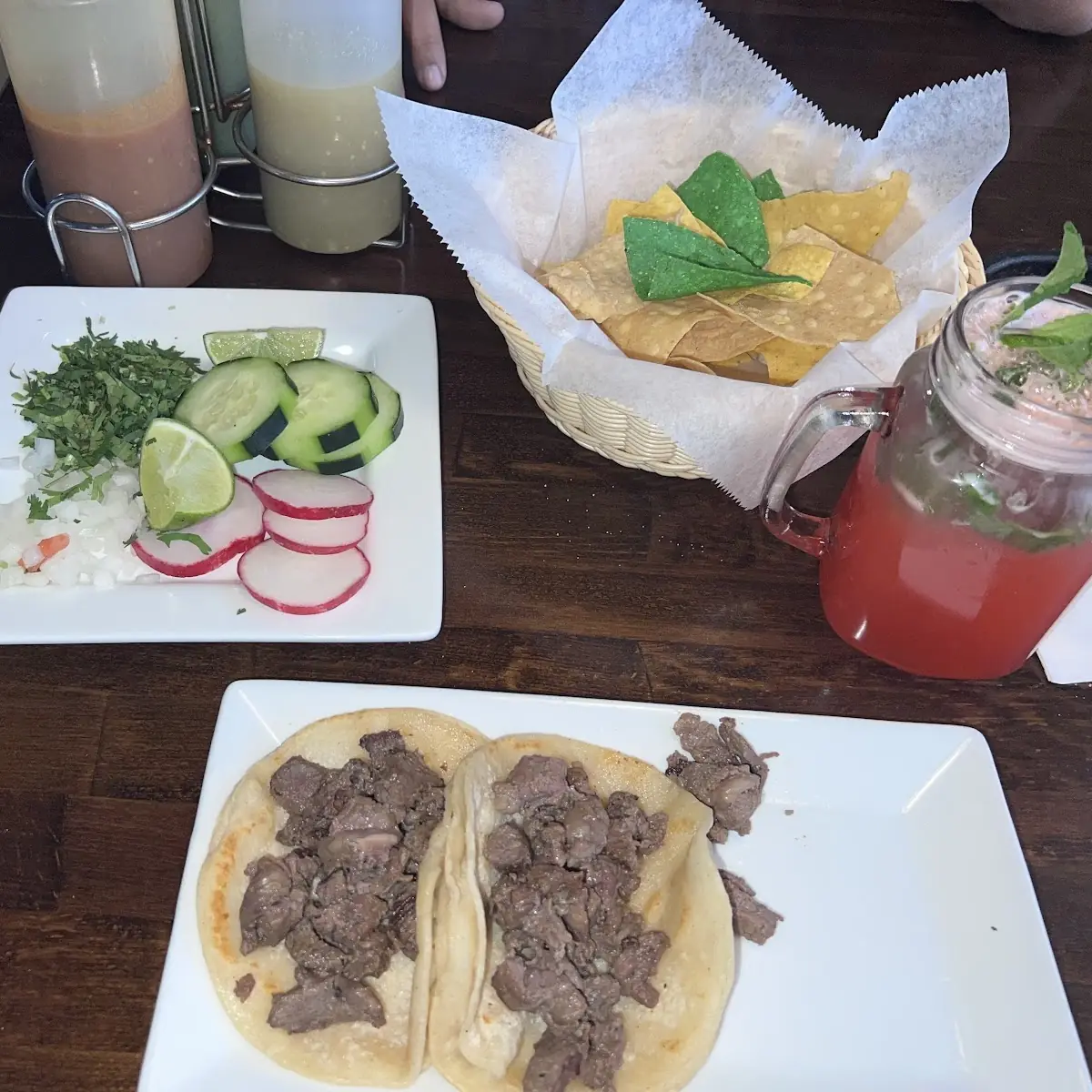 Kid Two Tacos Carne