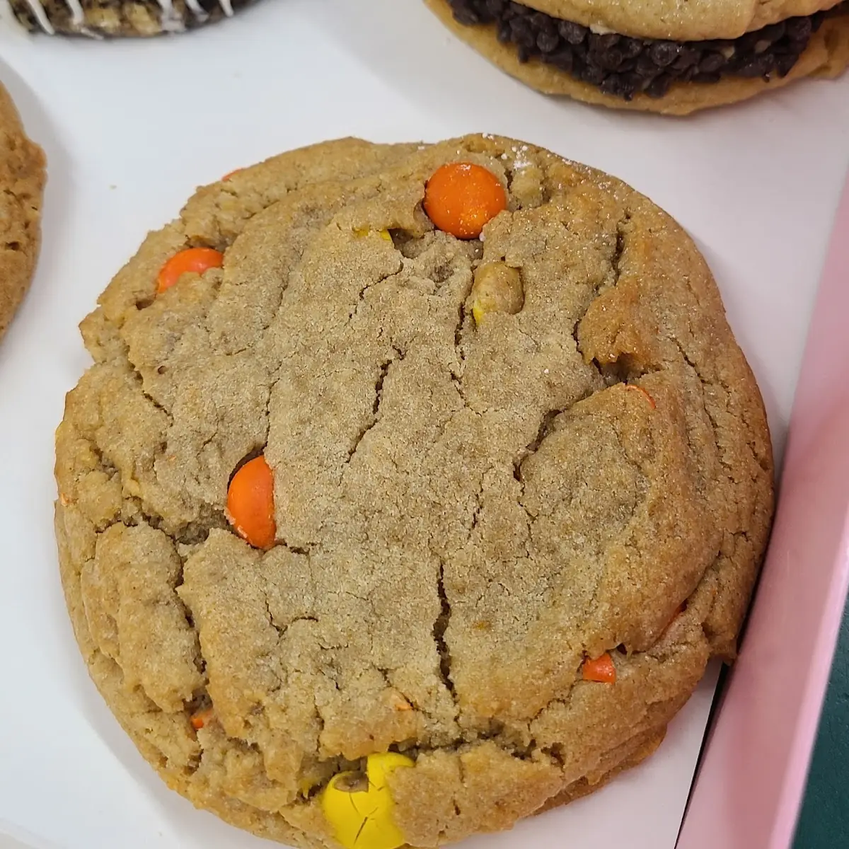Peanut Butter w Reese's Pieces