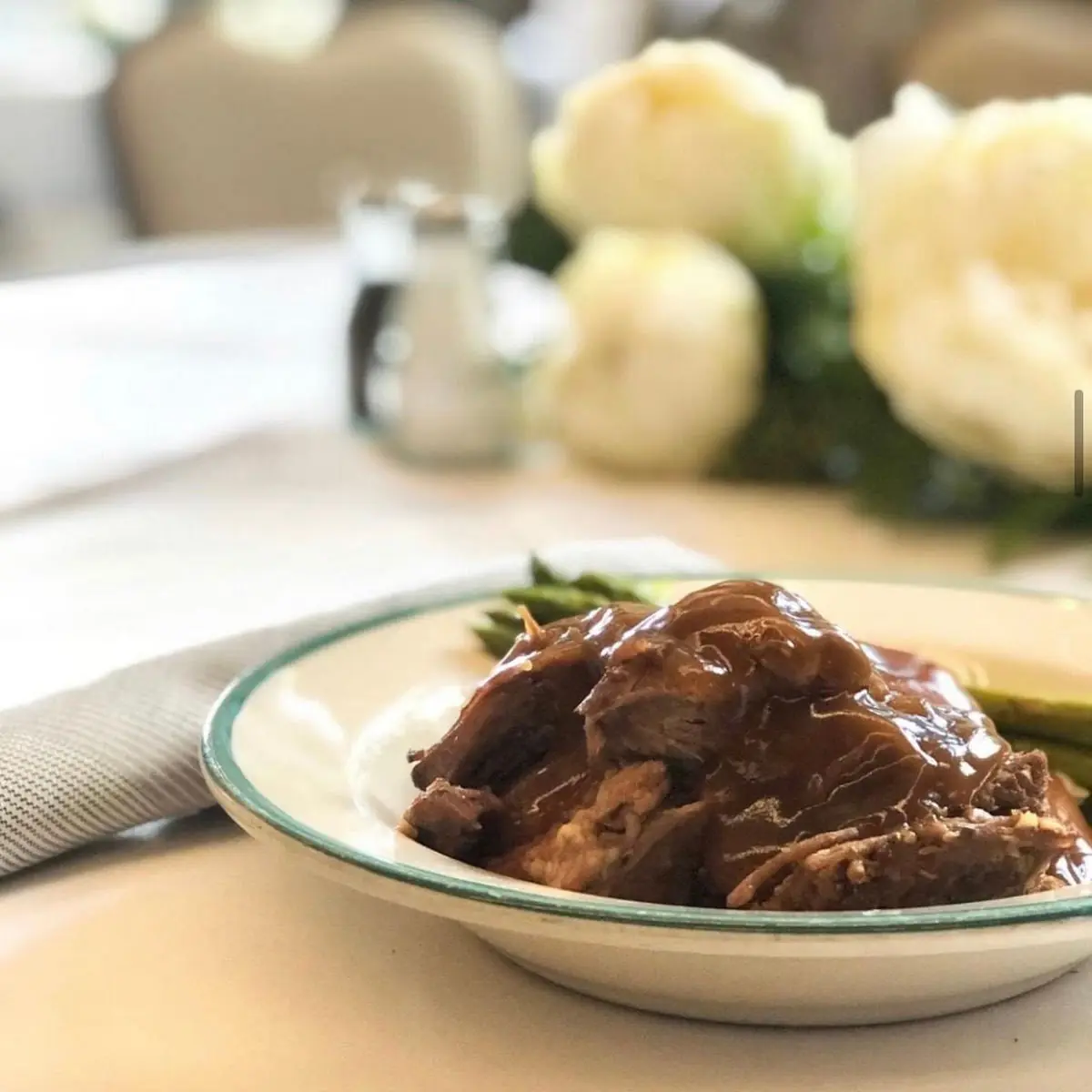 Pot Roast N' Pan Drippin' Gravy