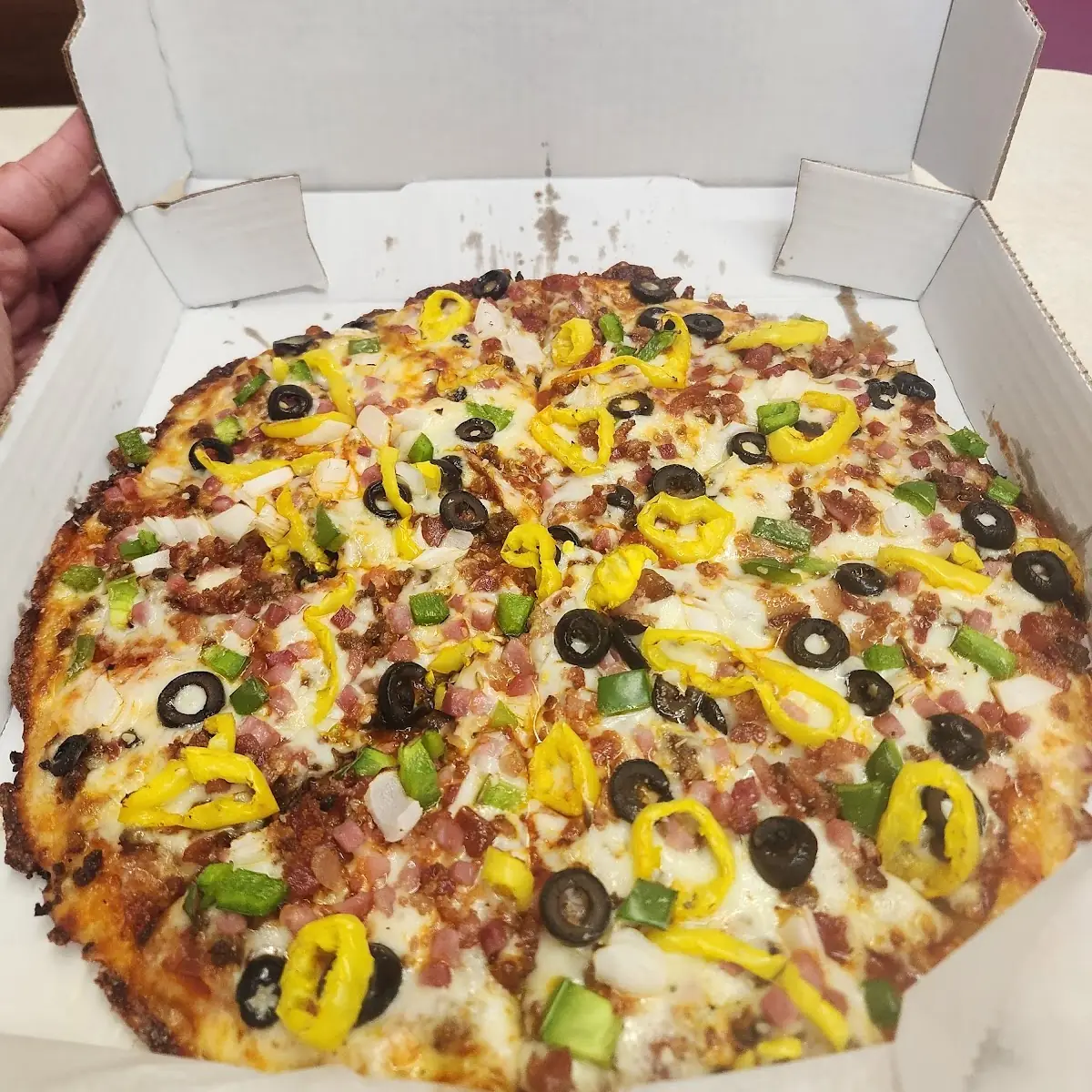 12 Supreme Pizza