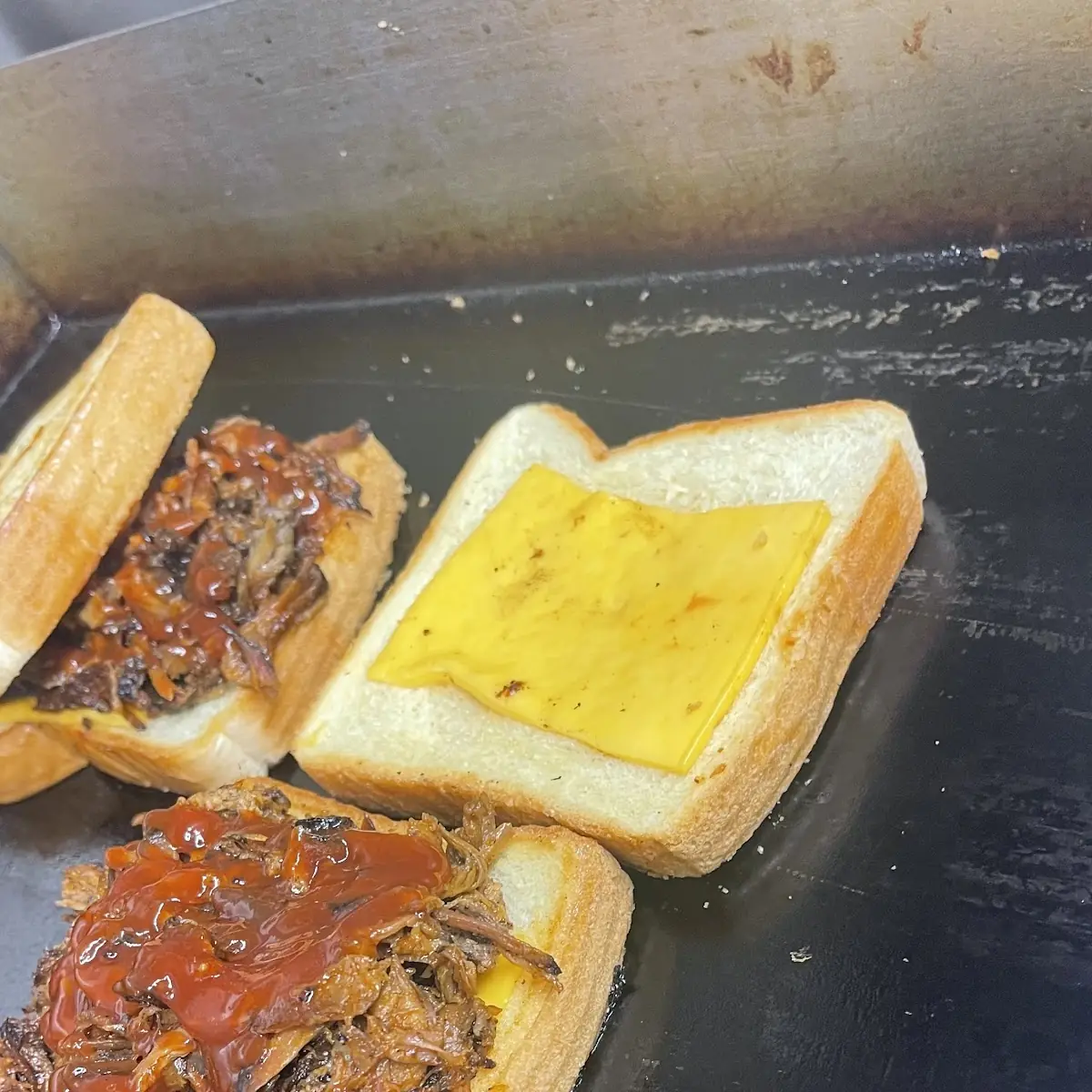 Pull Pork Sandwich on Texas Toast