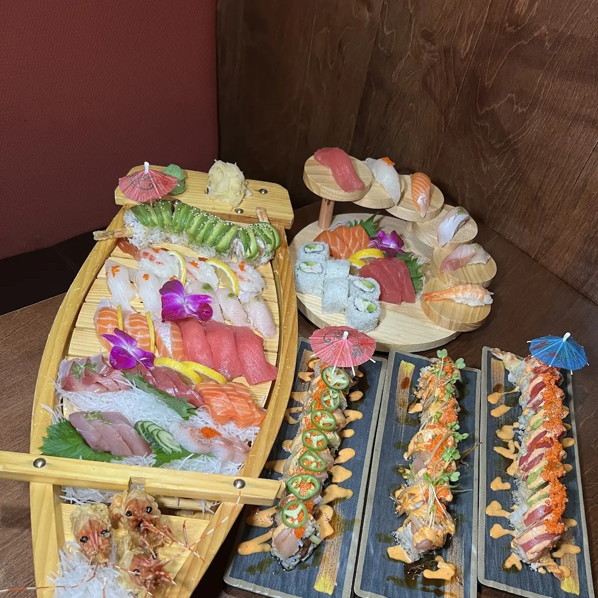 Tokyo Sushi Boat