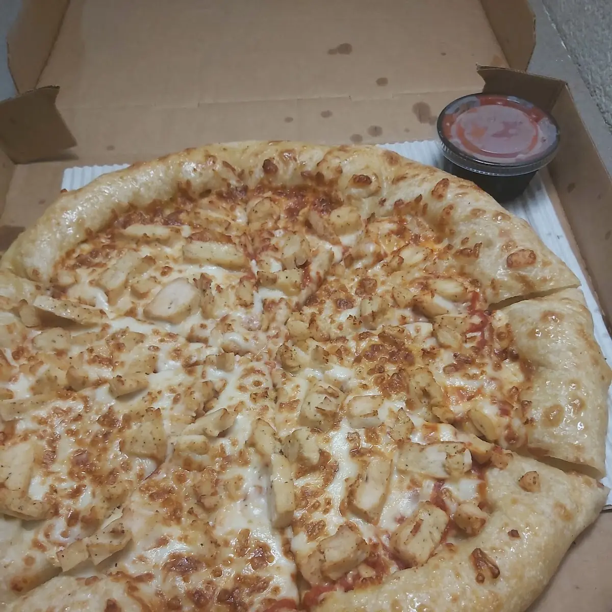 Large Stuffed Crust Chicken Pizza