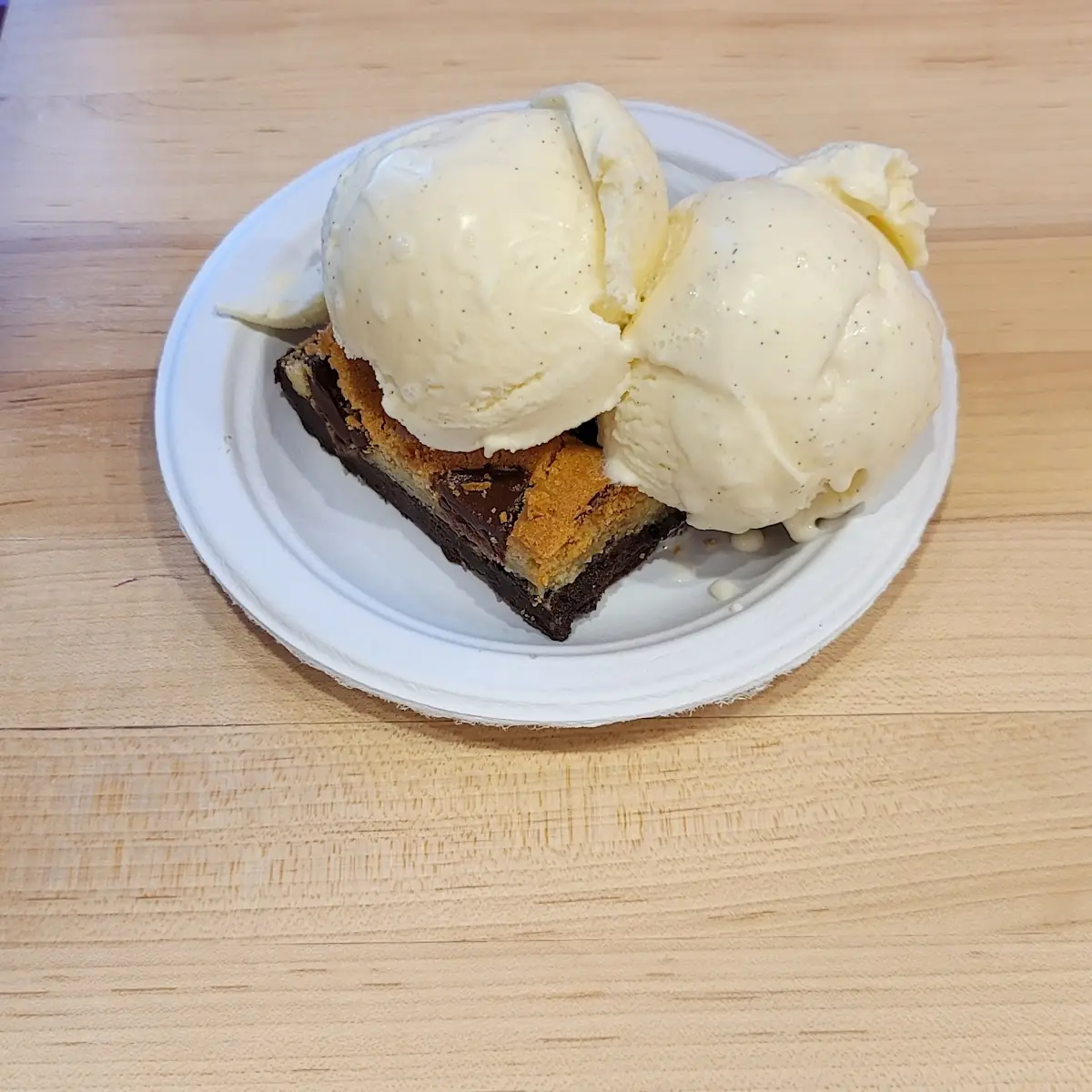 Brookie with Vanilla Ice Cream