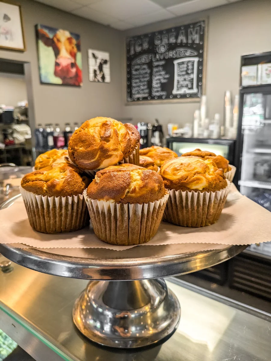 Pumpkin Cream Cheese Muffins