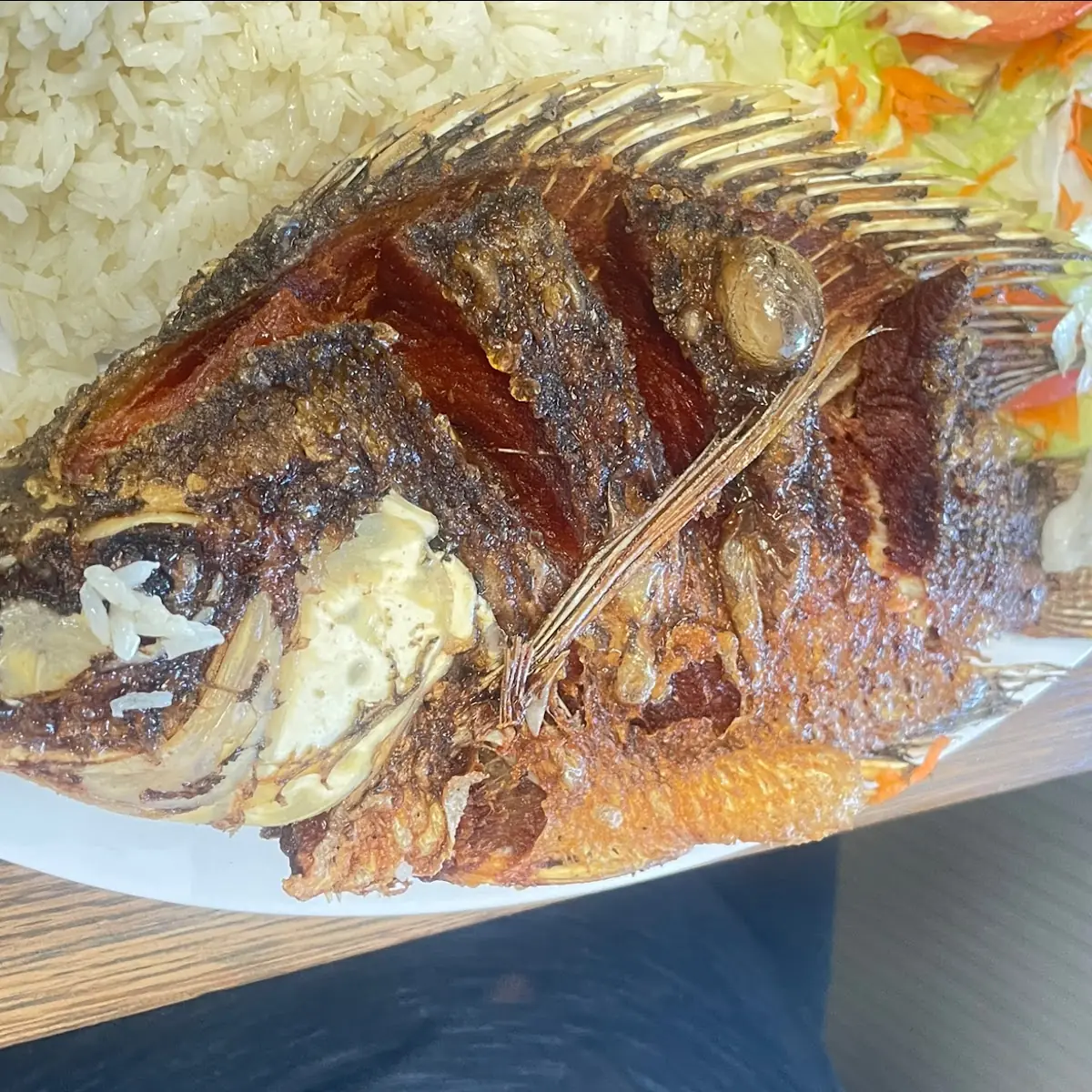 Pescado Frito Mojarra