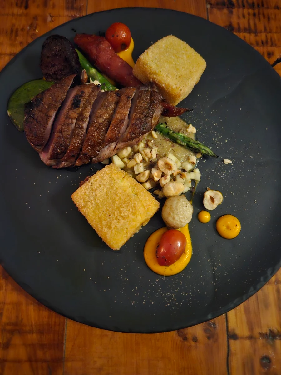 Adventure Dinner Entree, Mahle House Restaurant