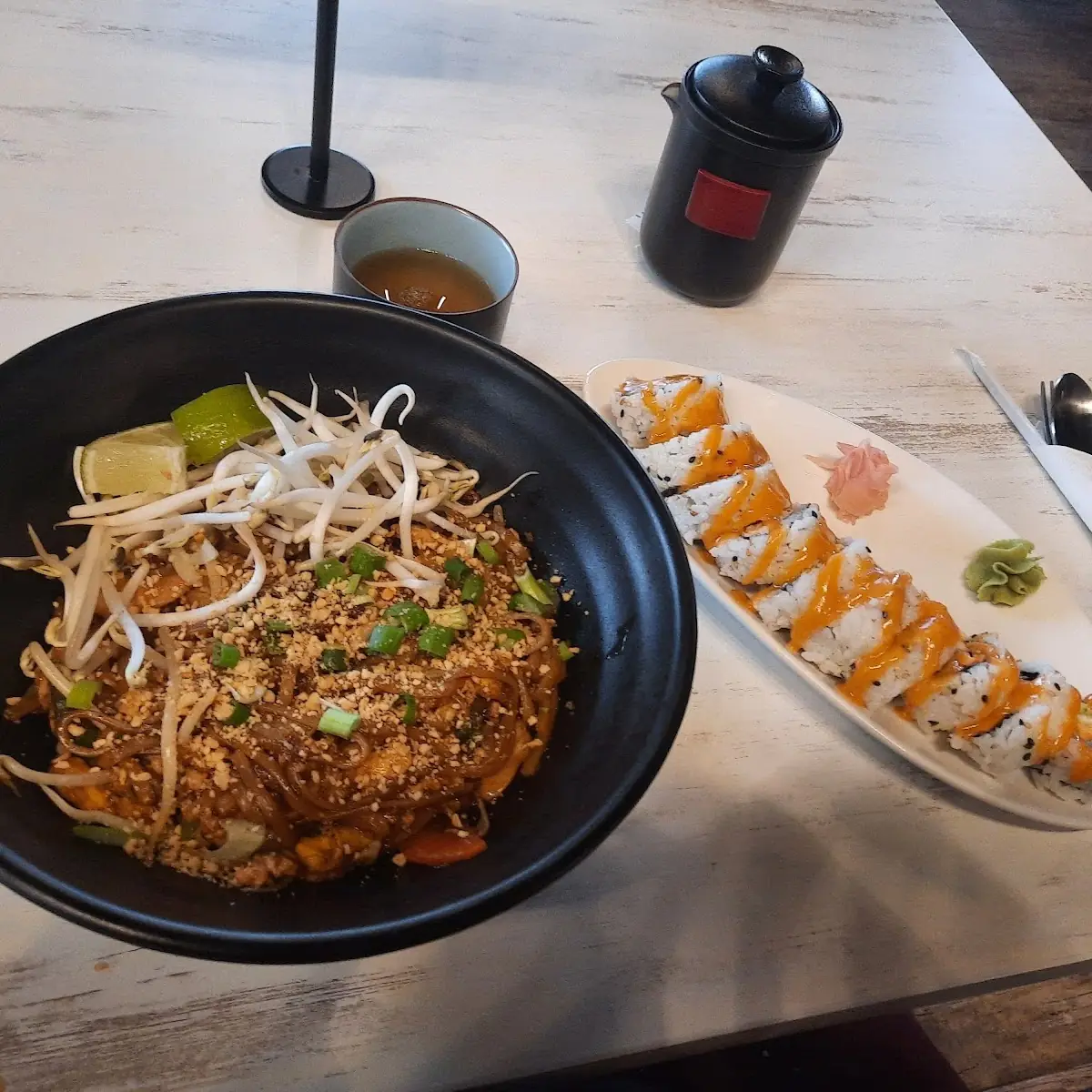 V Pad Thai