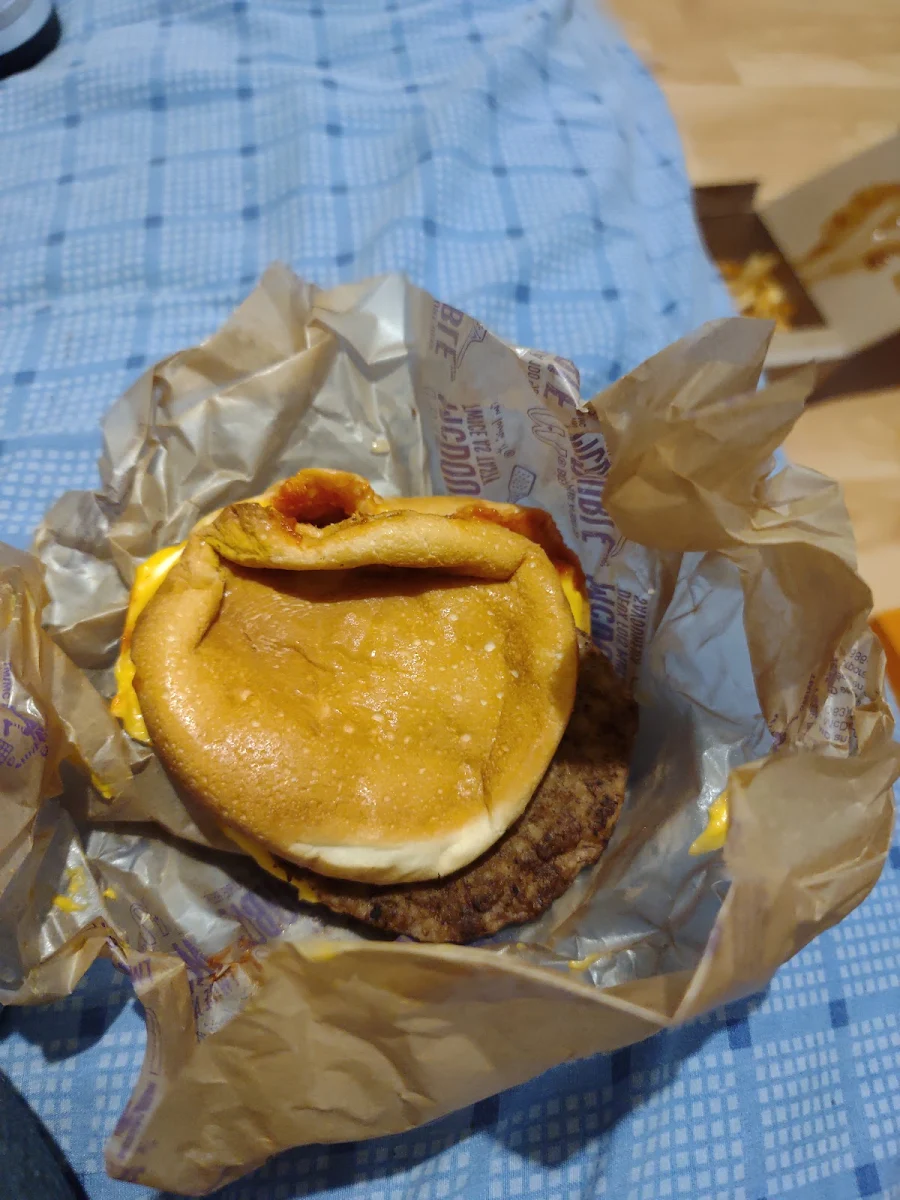Burger Vraiment Mal Fait, McDonald's