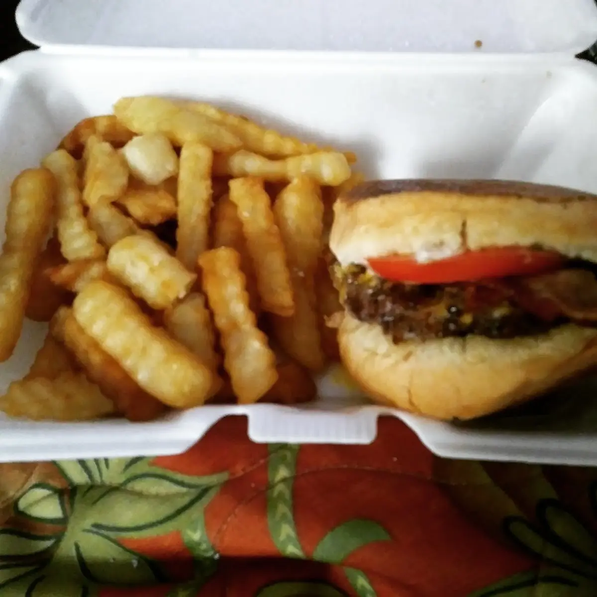 Cheeseburger Deluxe Plate