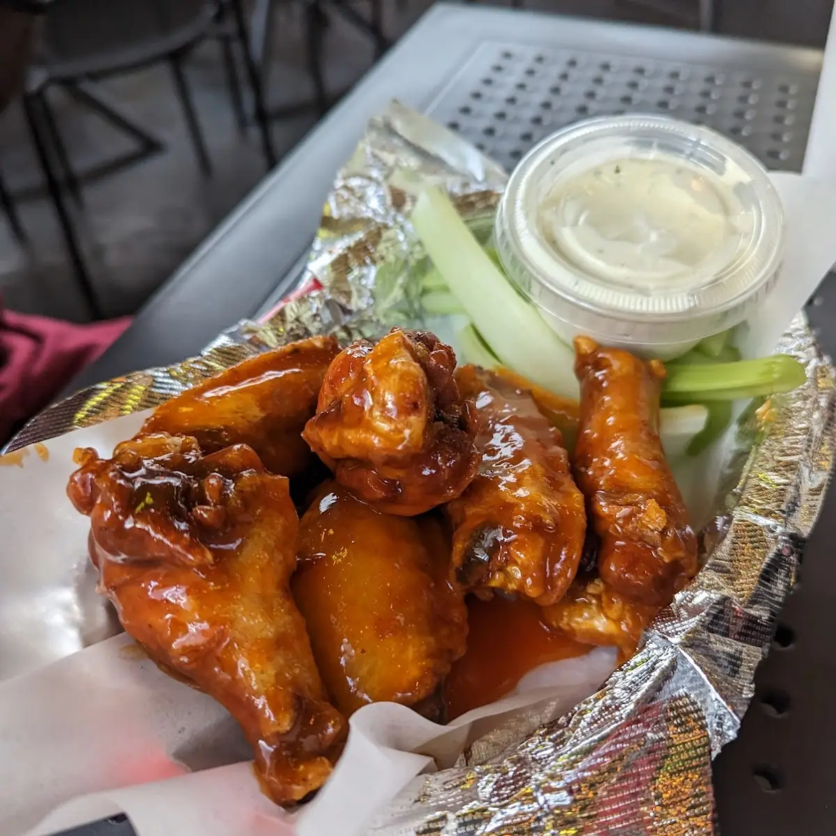 6 Buffalo Wings