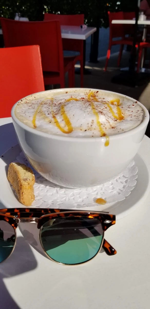 Café Latté Aux Caramel, Allô mon Coco Sainte-Julie