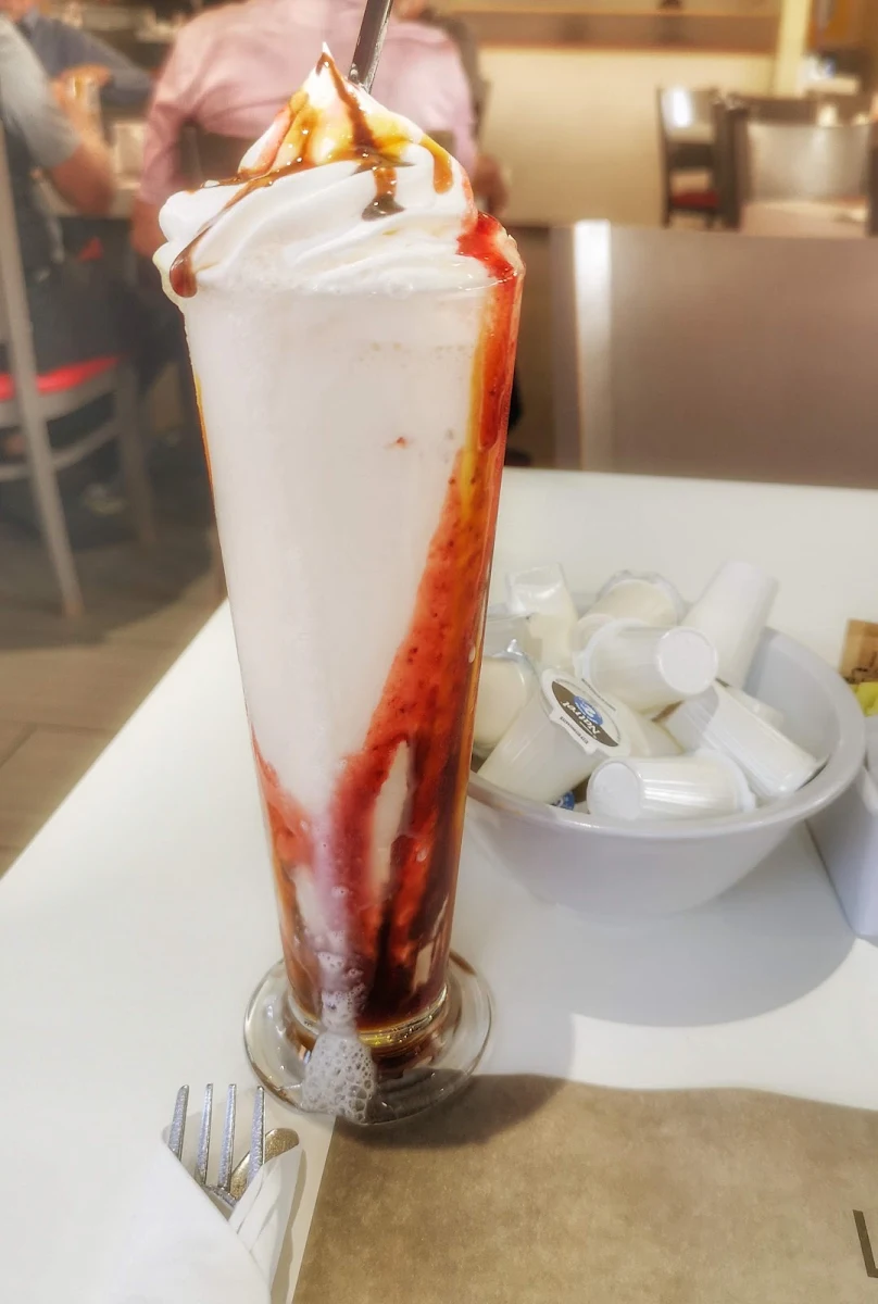 Milkshake Banana Split, Allô mon Coco Sainte-Julie