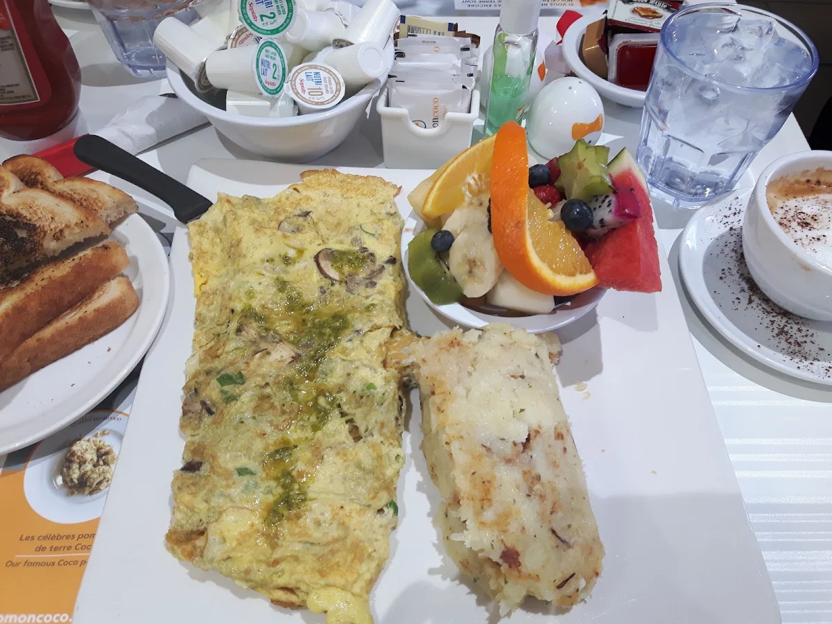 Omelette Allô Mon Coco Allô Mon Coco Omelet, Allô mon Coco Sainte-Julie