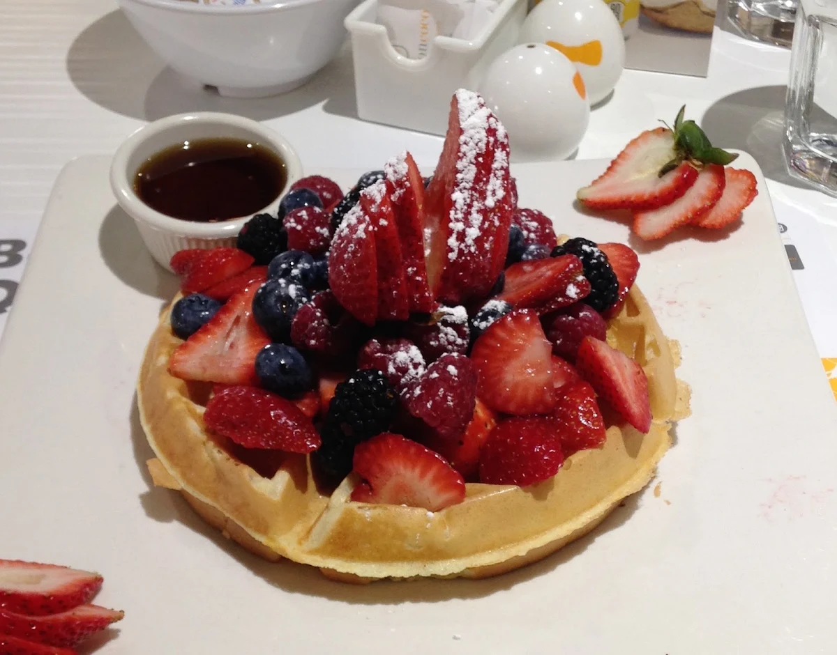 Waffle and Berries, Allô mon Coco Sainte-Julie