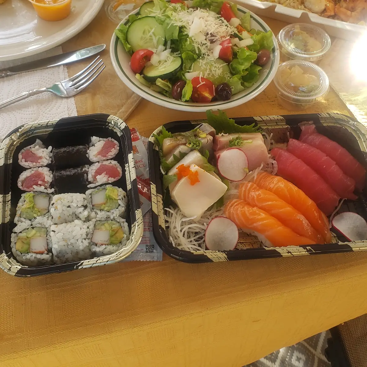 Sushi & Sashimi Combo