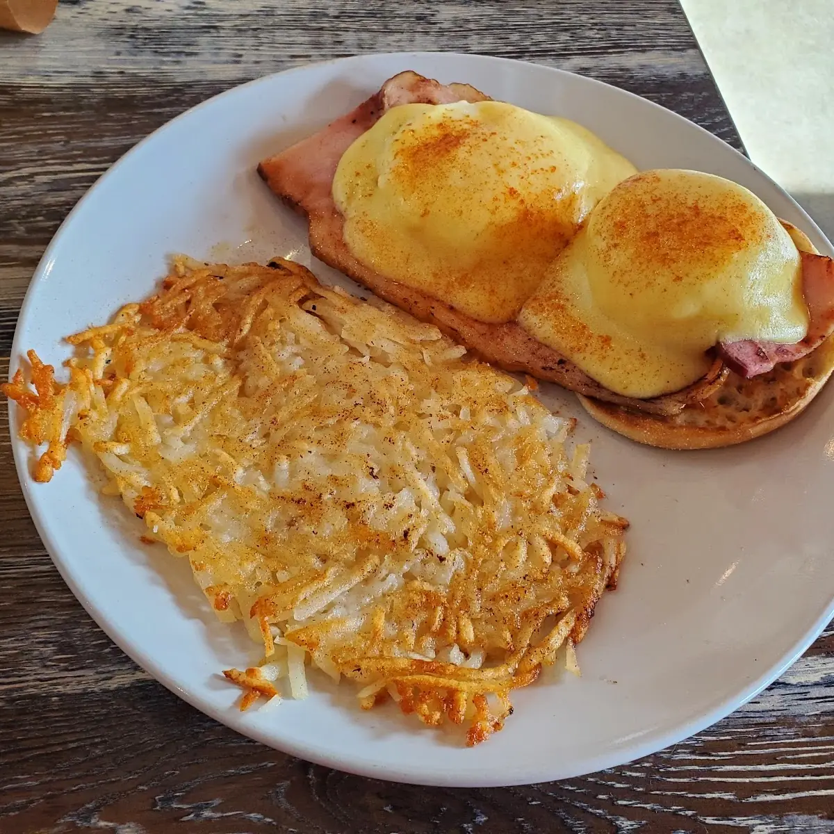 Eggs Benedict with Hash Browns