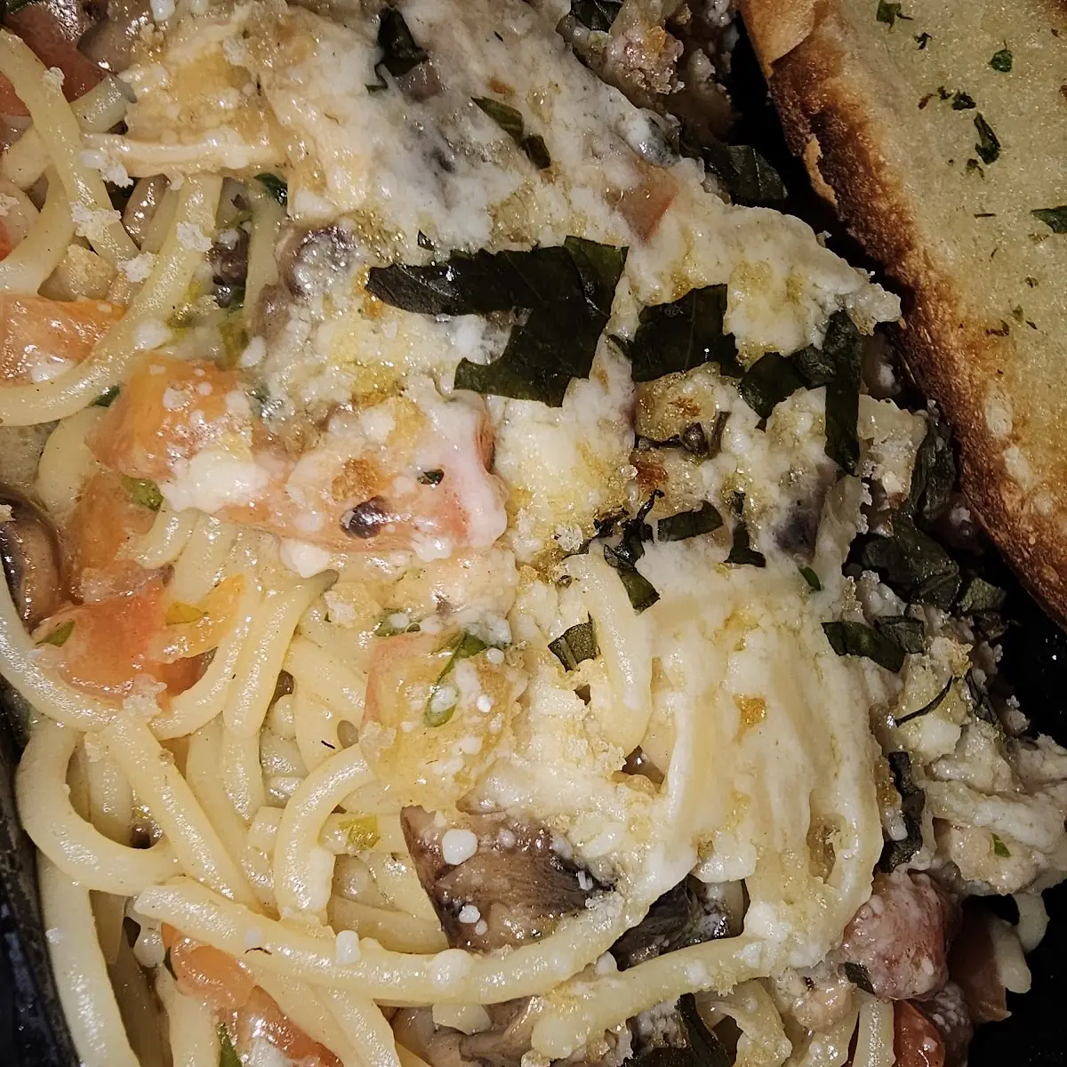 Lemon Garlic Chicken Pasta